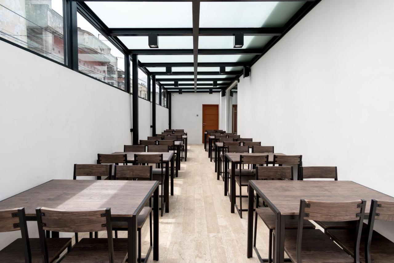 Reddoorz Premium Near Centre Point Mall Medan Eksteriør bilde