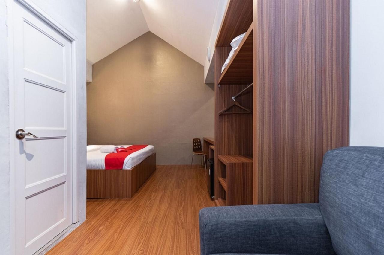 Reddoorz Premium Near Centre Point Mall Medan Eksteriør bilde