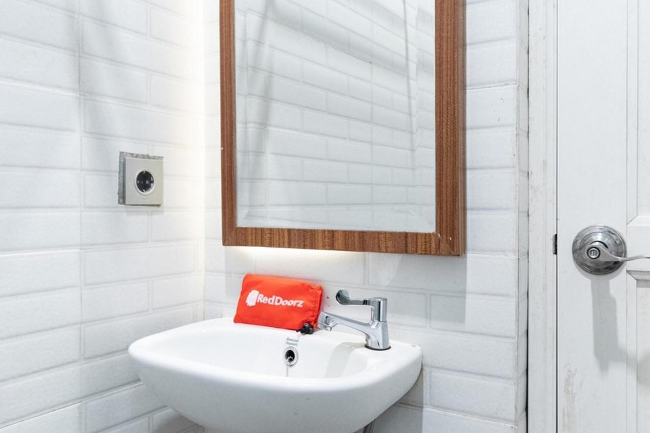 Reddoorz Premium Near Centre Point Mall Medan Eksteriør bilde