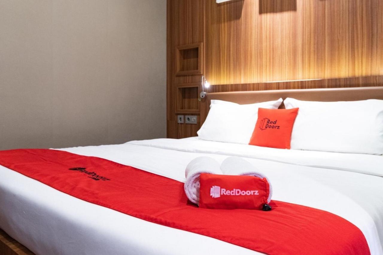 Reddoorz Premium Near Centre Point Mall Medan Eksteriør bilde